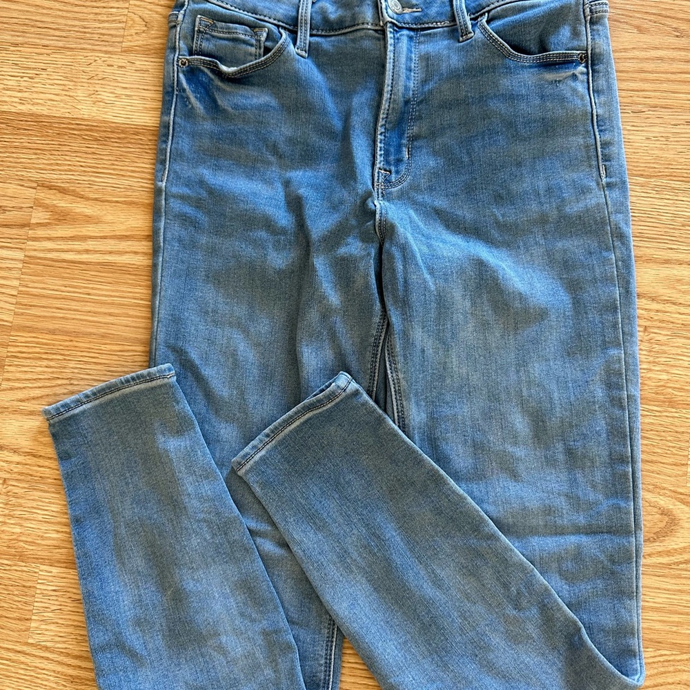 Old Navy Blue Skinny Jeans with Classic Denim Look